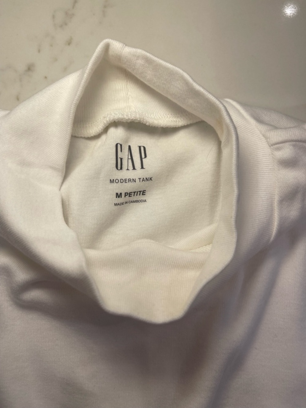 NWOT GAP Sleeveless Mock Neck Tank Top - White - Picture 11 of 12